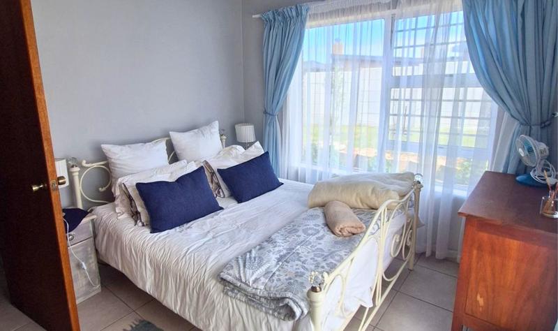 5 Bedroom Property for Sale in Dana Bay Western Cape